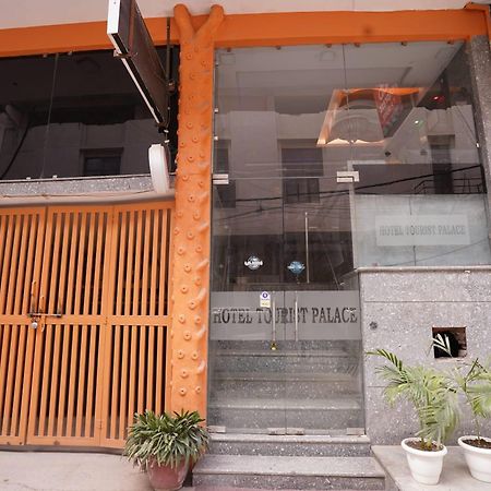 Hotel Tourist Palace New Delhi Buitenkant foto