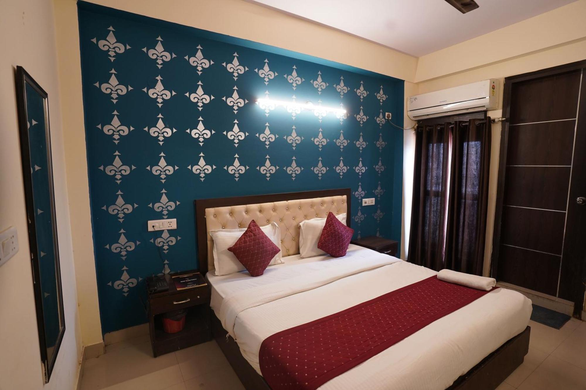 Hotel Tourist Palace New Delhi Buitenkant foto