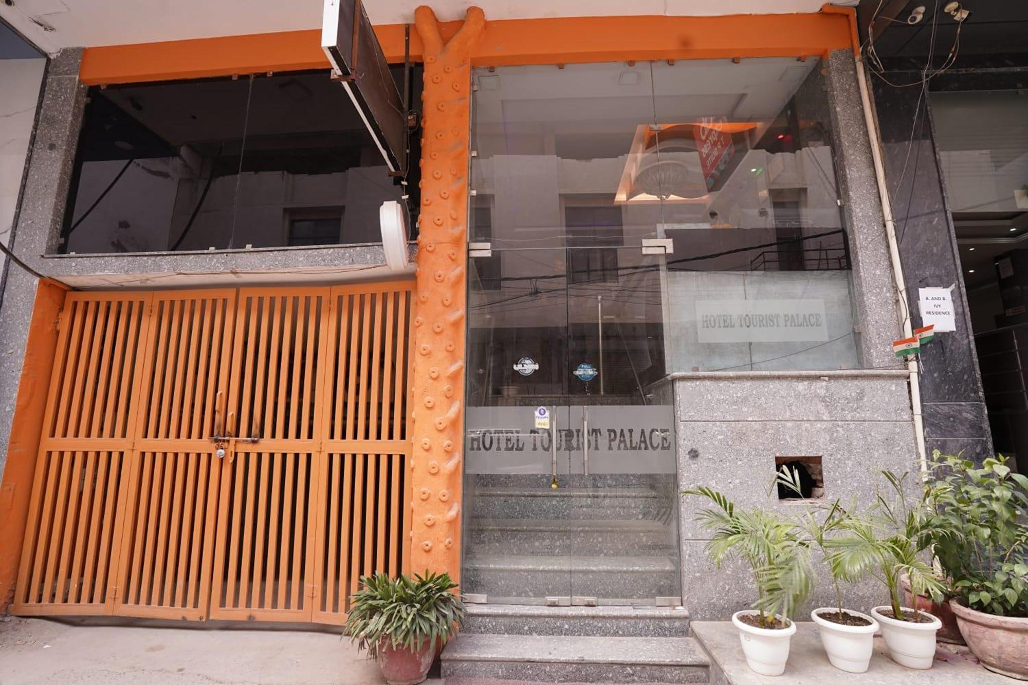 Hotel Tourist Palace New Delhi Buitenkant foto